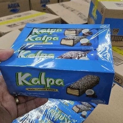 Jual BOX 12*22GR - KALPA WAFER COKLAT KELAPA IS 12 PCS | Shopee Indonesia