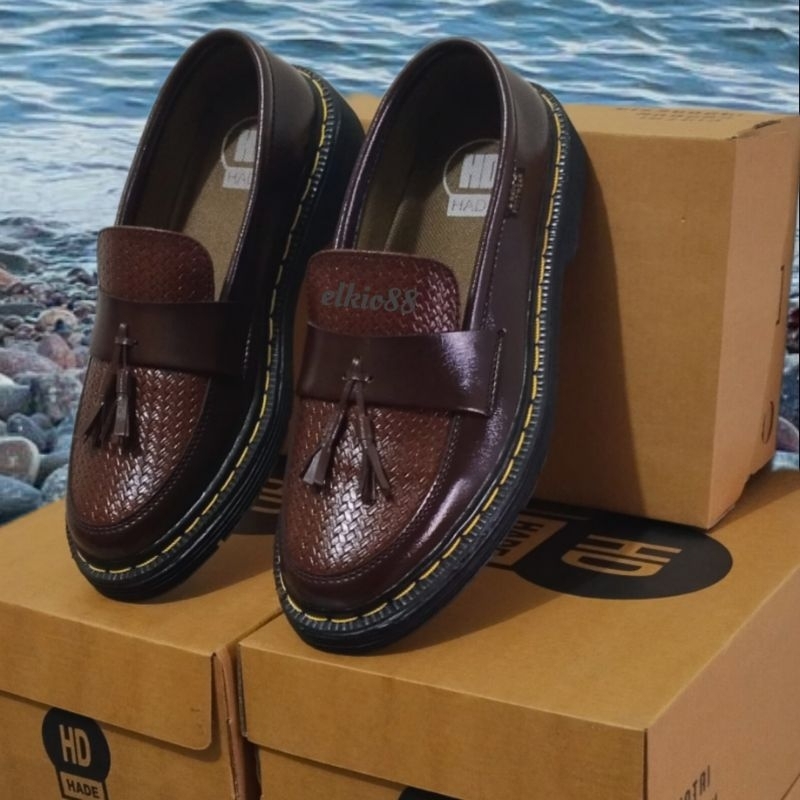 Jual LHD Loafers kombinasi cokop pria dan wanita ala dokmar | loafers ...