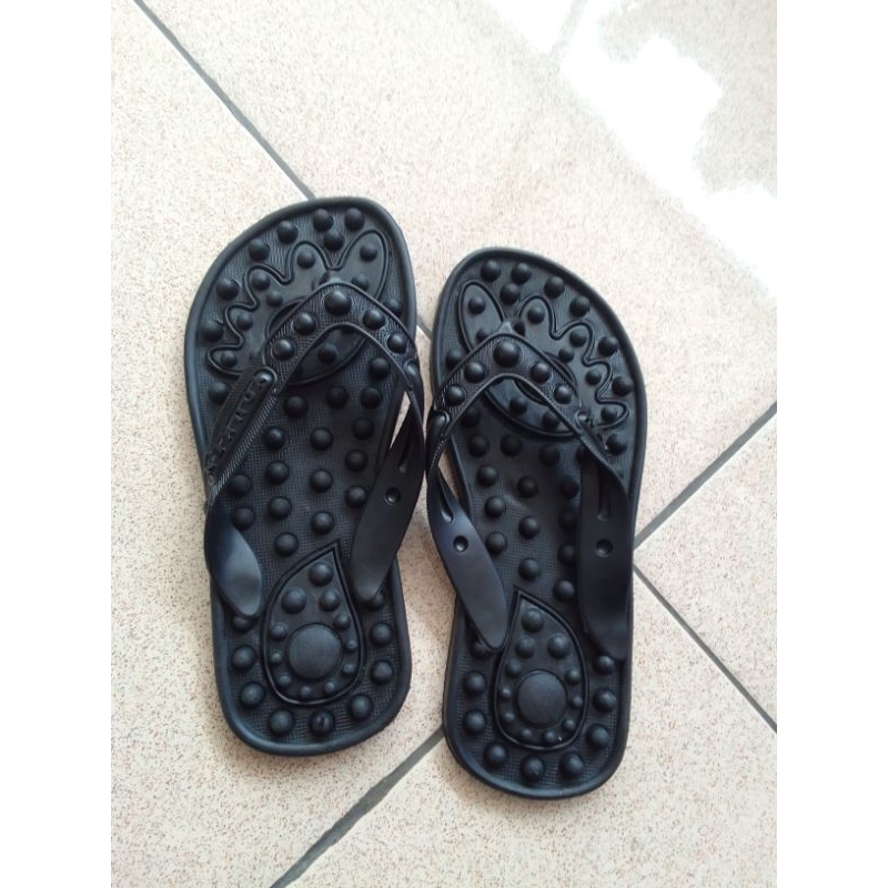 Jual Sandal Refleksi Kesehatan Tonjolan Besar Warna Hitam Untuk Penderita Rematik Pegal Pegal