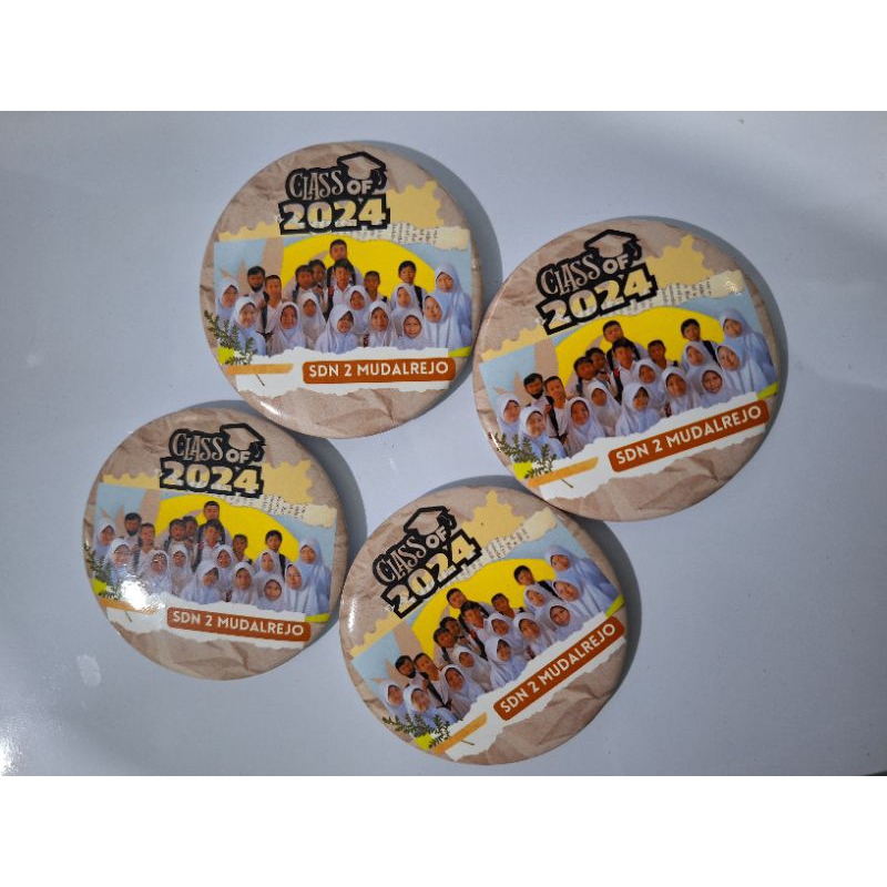 Jual PIN BROS CUSTOM FOTO Name Tag Bulat Free Desain | Shopee Indonesia