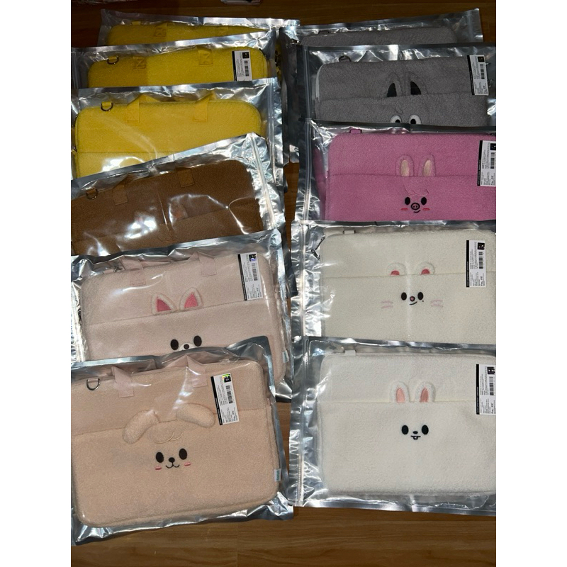 straykids ペンミ SKZOO LAPTOP POUCH ハン（Stray Kids x SKZOO