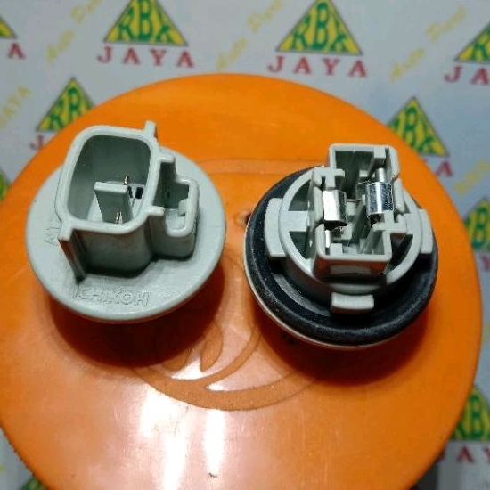 Jual Soket Socket Fiting Sein Toyota Innova Reborn Original Ichikoh ...