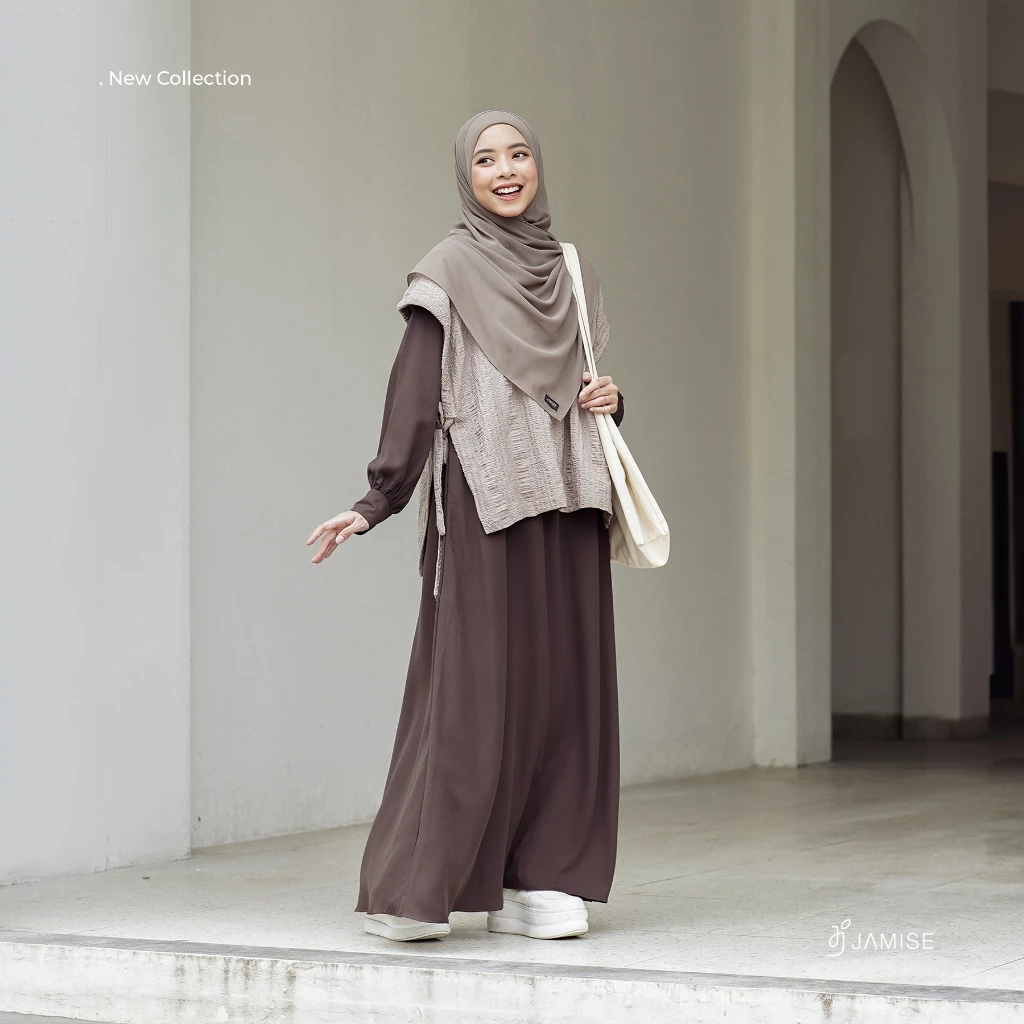 Detail Vest dan Inner Dania Dress