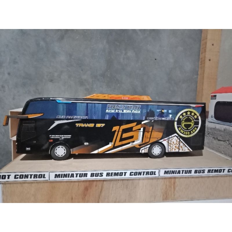 Jual Mainan miniatur bus Trans 167 mr.gibran telolet basuri full lampu ...
