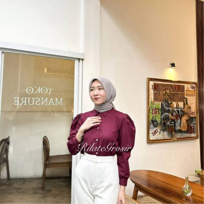 Qyla Kemeja Puffy Blouse Atasan Wanita Panjang Katun Toyobo