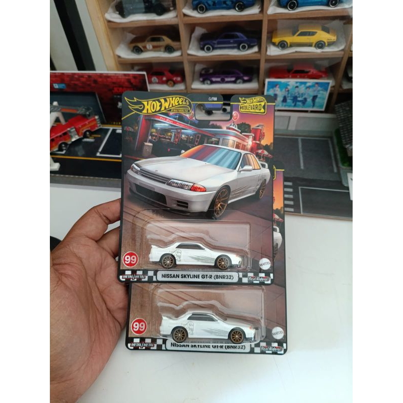 Jual Hot Wheels Nissan Skyline GTR R32 BNR32 Baby Godzilla Premium ...
