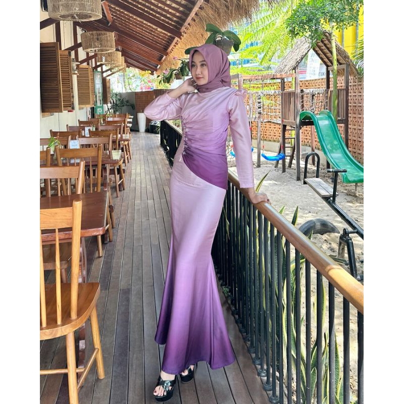 bridesmaid dress indonesia ZARA. Pleated silk midi dress. TS  Hibuy market
