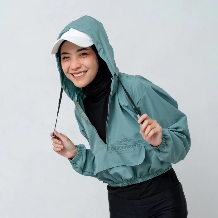 Jaket Olahraga Parasut Crop Top Wanita Polos