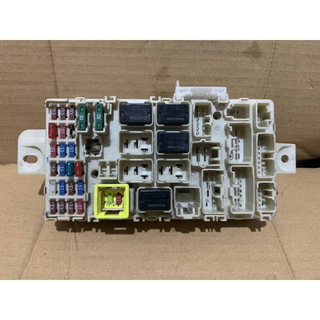 Jual Bok Sekring sikring kabin Fuse Box Mitsubishi Xpander expander ...