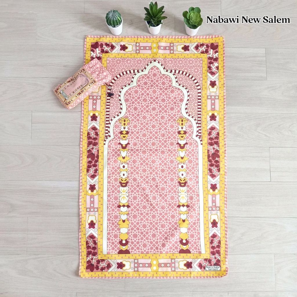 SAJADAH TRAVEL Free Pouch / Sajadah Jumbo Souvenir Haji Baju Baby Gracia