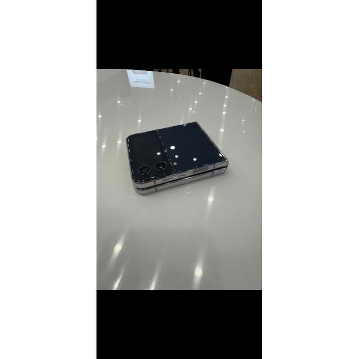 samsung galaxy z flip