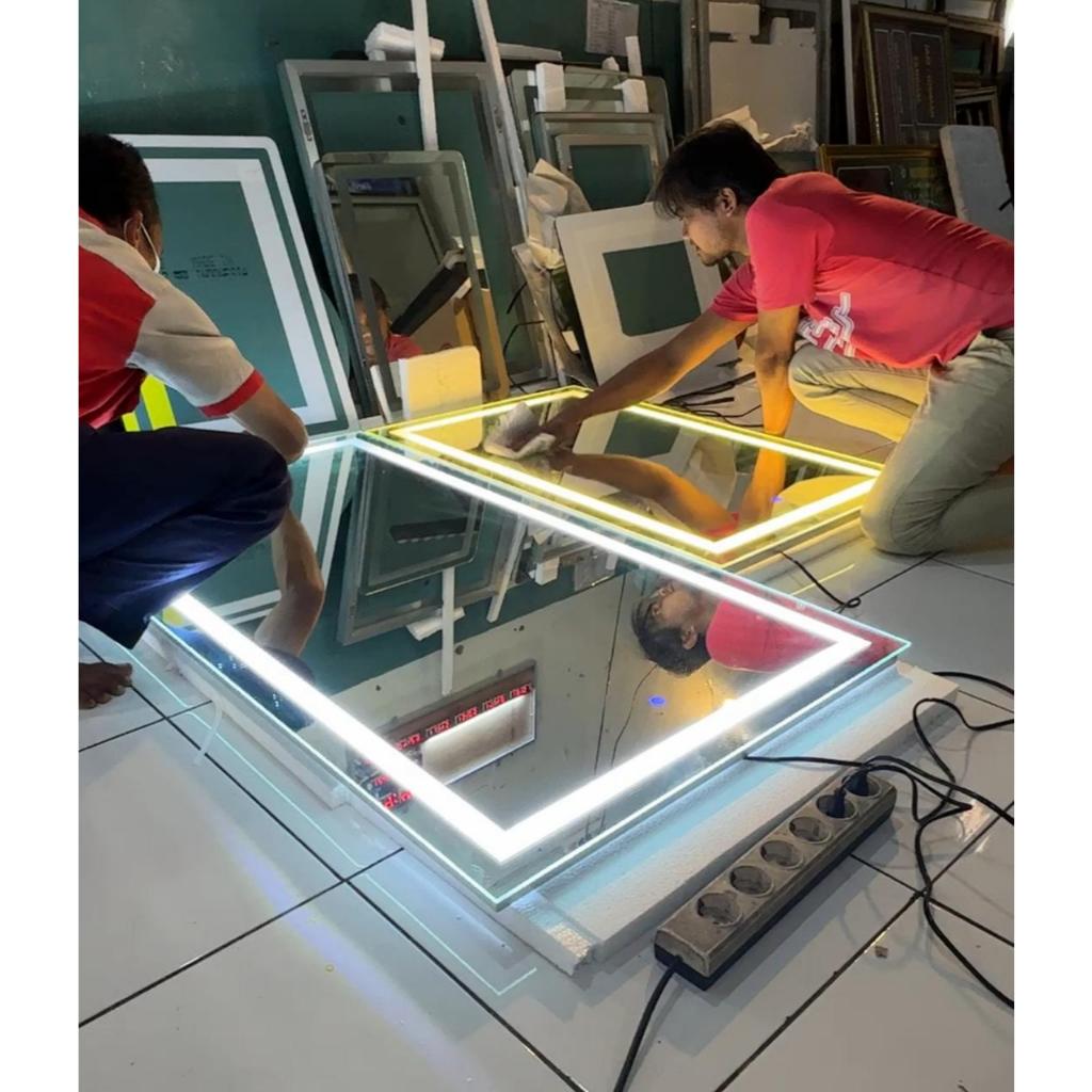 Jual Cermin Lampu LED Sensor Touchscreen 120 x 130 cm | Shopee Indonesia