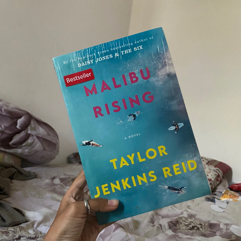 Jual Malibu Rising - Taylor Jenkins Reid | Shopee Indonesia