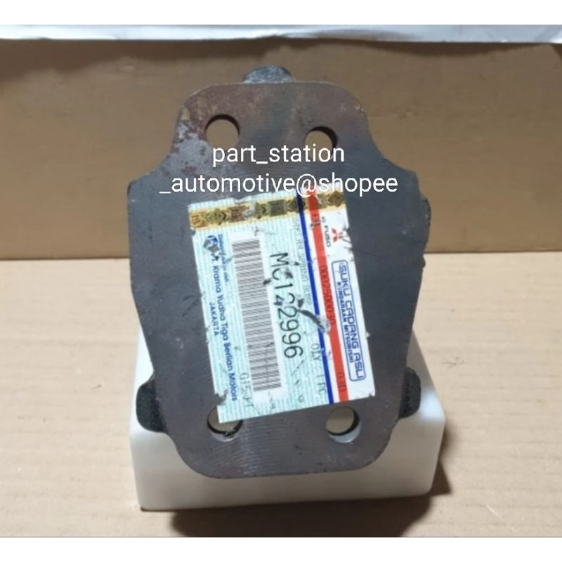 Jual HANGER HELPER BELAKANG MITSUBISHI CANTER KANAN ORIGINAL MC122996 ...