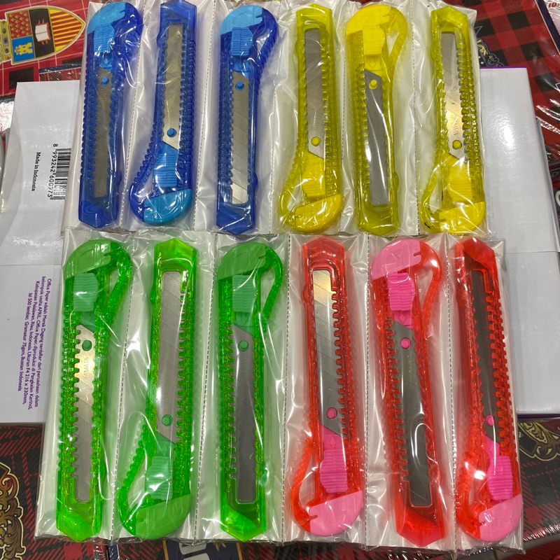 Jual CUTTER PLASTIK BESAR YAMATA / CUTTER PLASTIK RENCENG MURAH (1LUSIN ...