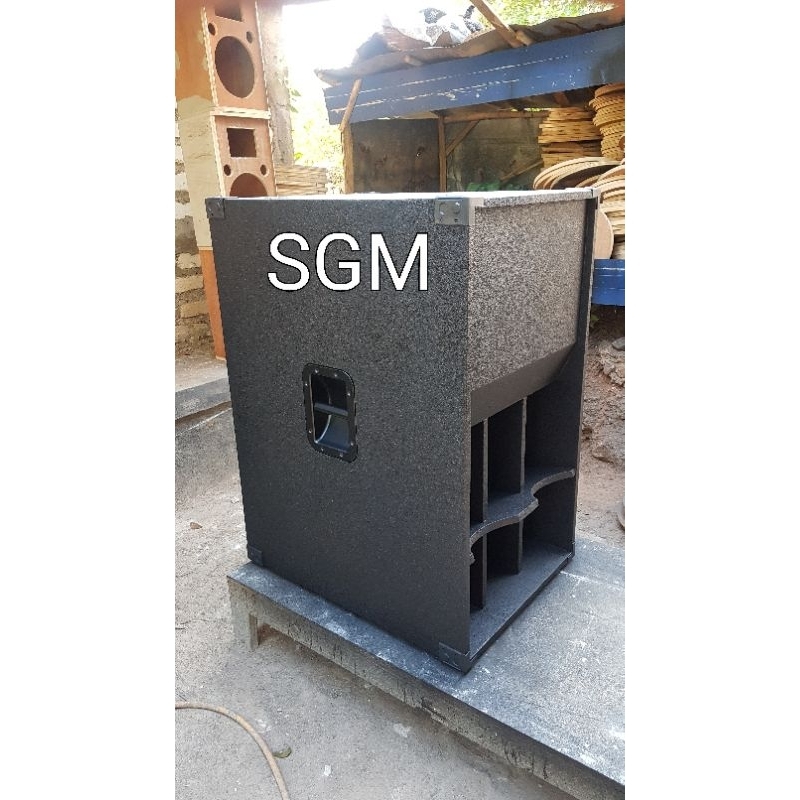Jual BOX SUBPALI 18 INCHI 6 LUBANG ANGIN | Shopee Indonesia