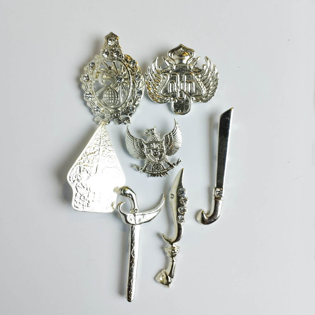 Jual Pin Bros Lapis Perak | souvenir model keris | pedang | pin ...
