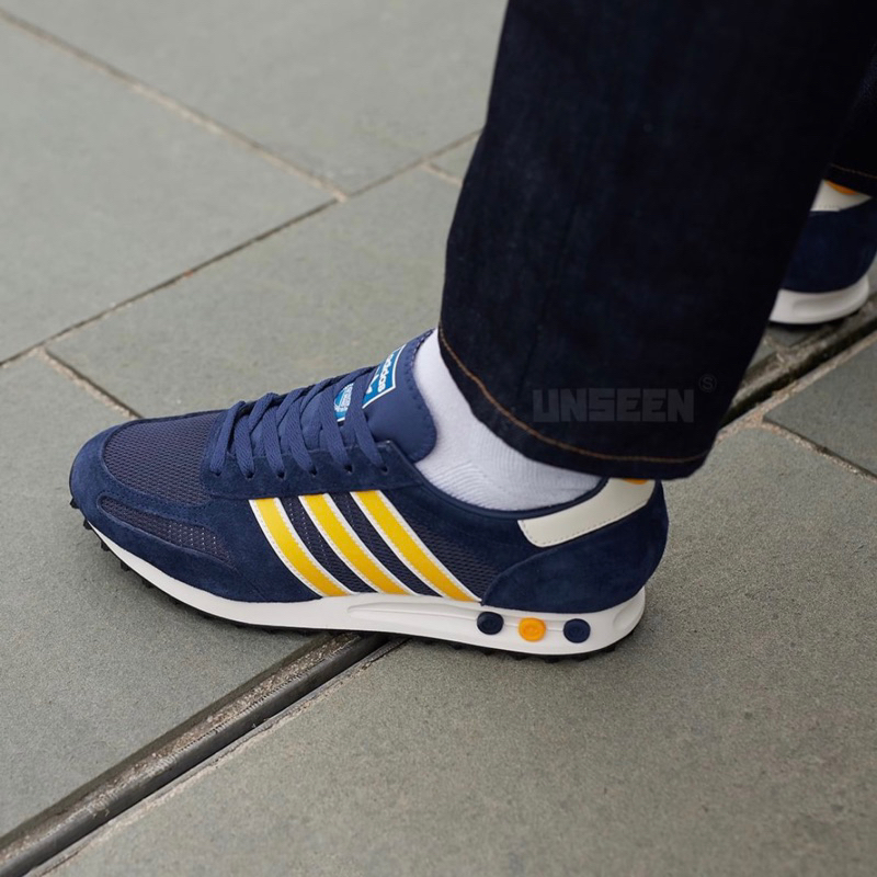 La trainer kaki online