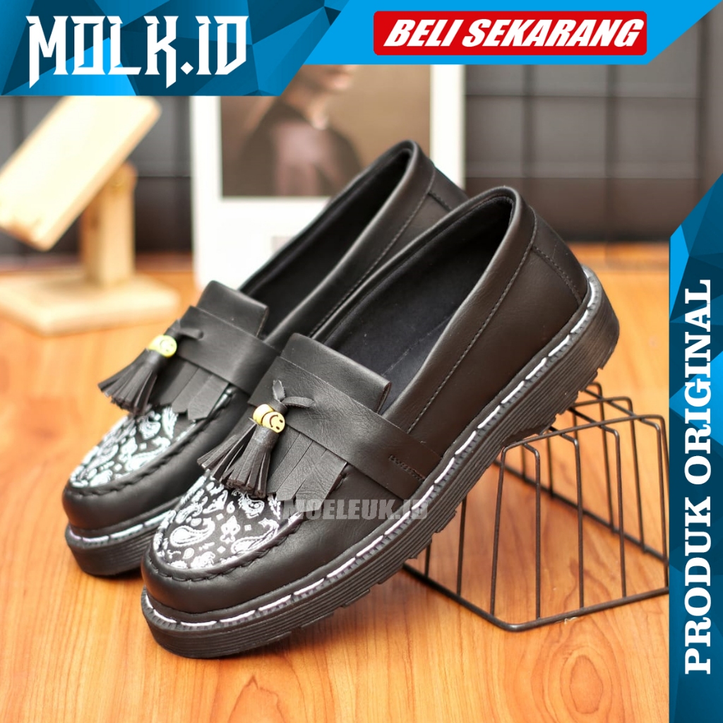 Jual MOLK Smiley Sepatu Docmart Pria Hitam Pantofel Casual Original ...