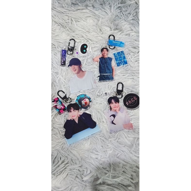 Jual Keychain Member BTS | Shopee Indonesia