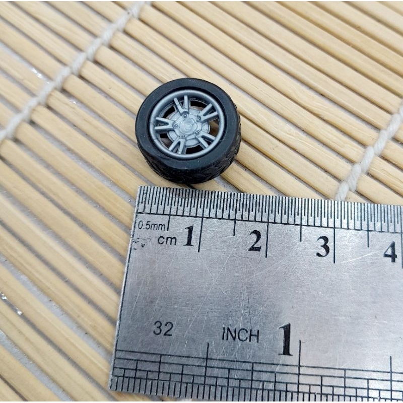 Jual Roda Mobil Mainan Uk 1,5cm | Shopee Indonesia
