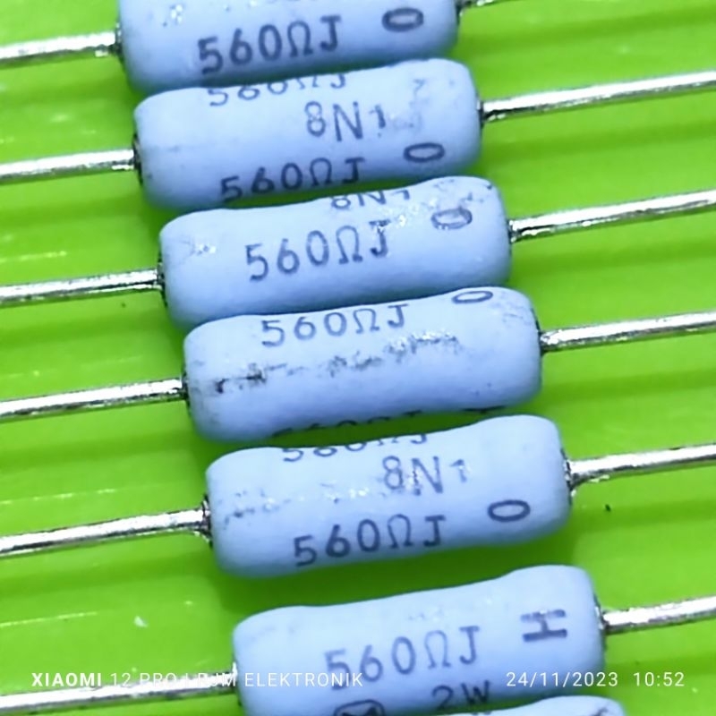 Jual resistor 560 ohm 2 watt panasonic | Shopee Indonesia