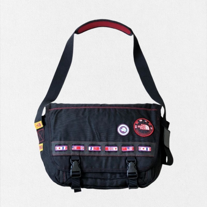 The North Face トランス南極探検 90 ショルダーバッグ　中古 The North Face トランス南極探検 90 ショルダーバッグ 中古