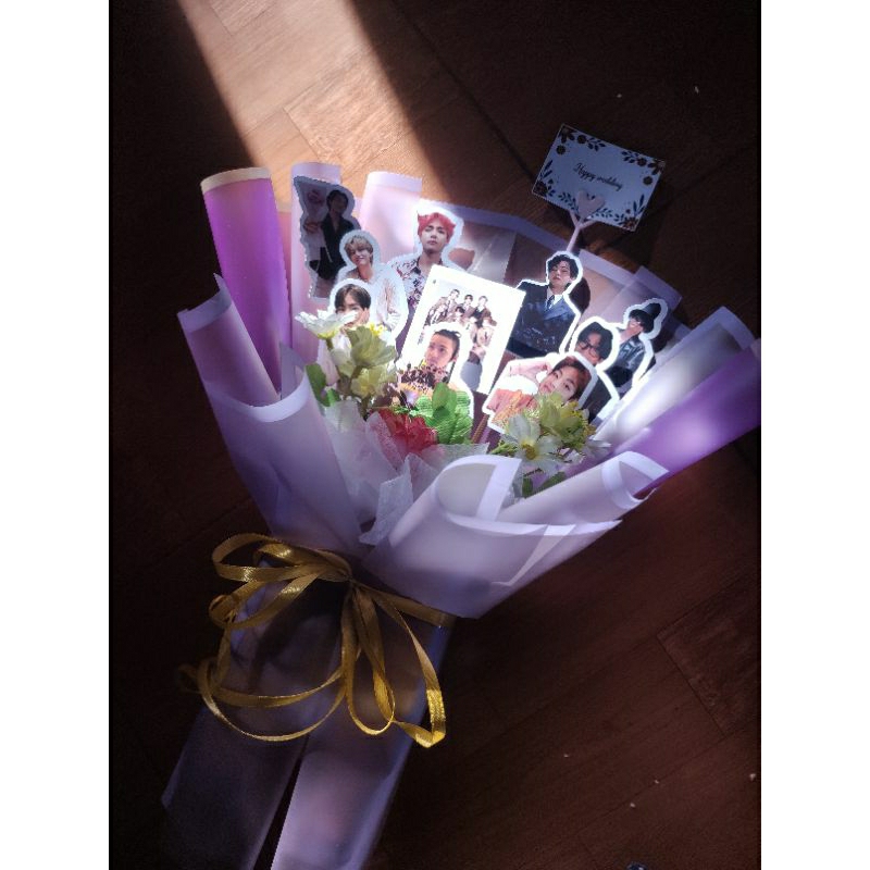 Jual Buket Custom Buket Photocard Buket Hadiah / foto cutting | Shopee ...