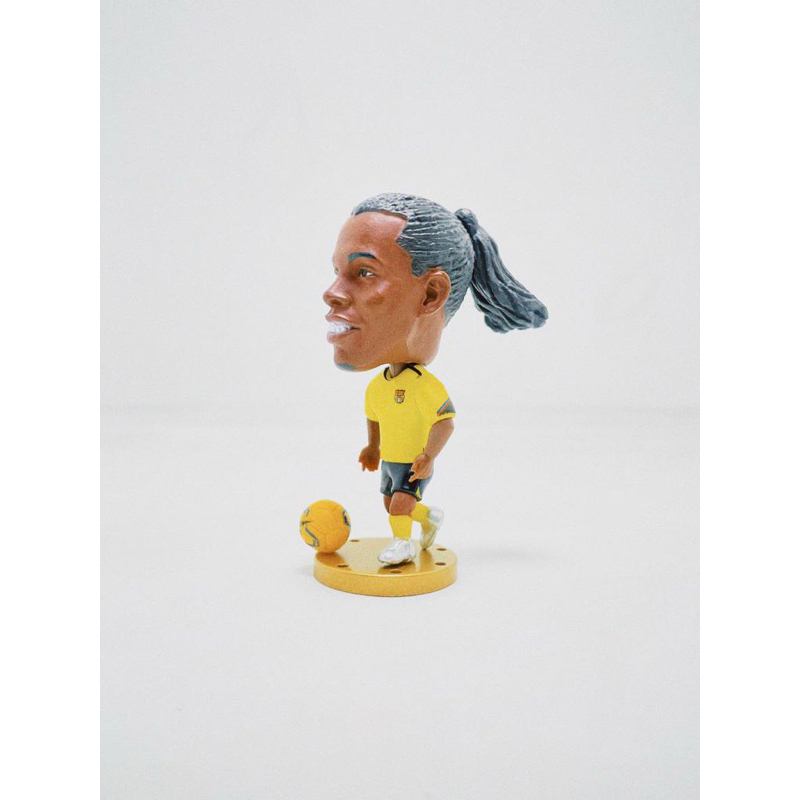 Jual Action figure Ronaldinho FC Barcelona Away 2006 Soccerwe