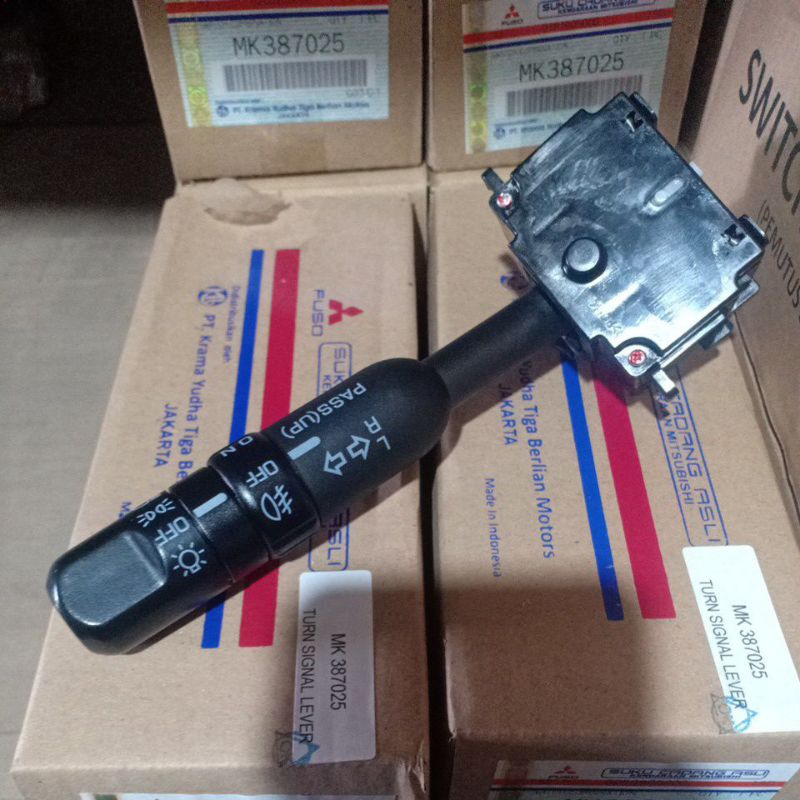 Jual Saklar Lampu Canter Kombination Switch Canter | Shopee Indonesia