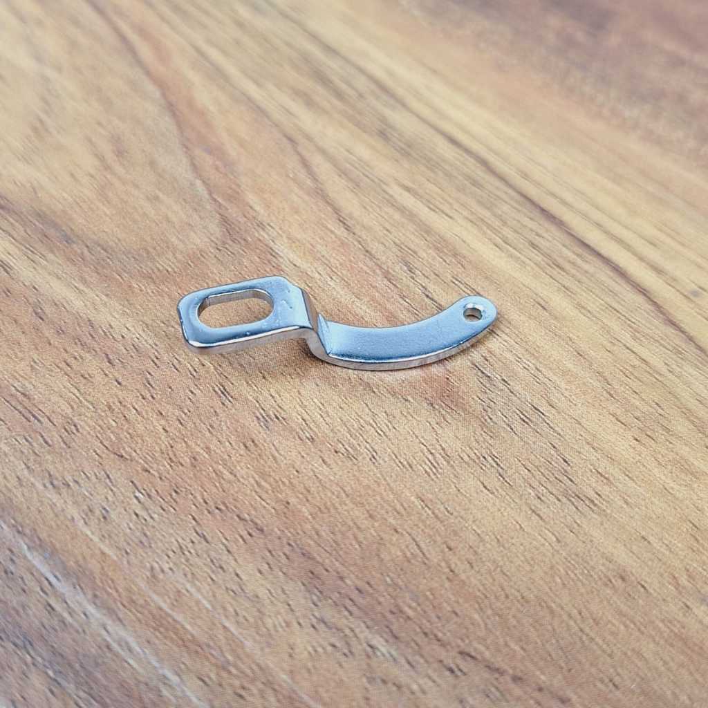 Jual 118-33308 Upper Looper Thread Guide Jalur Benang Looper Atas Mesin ...