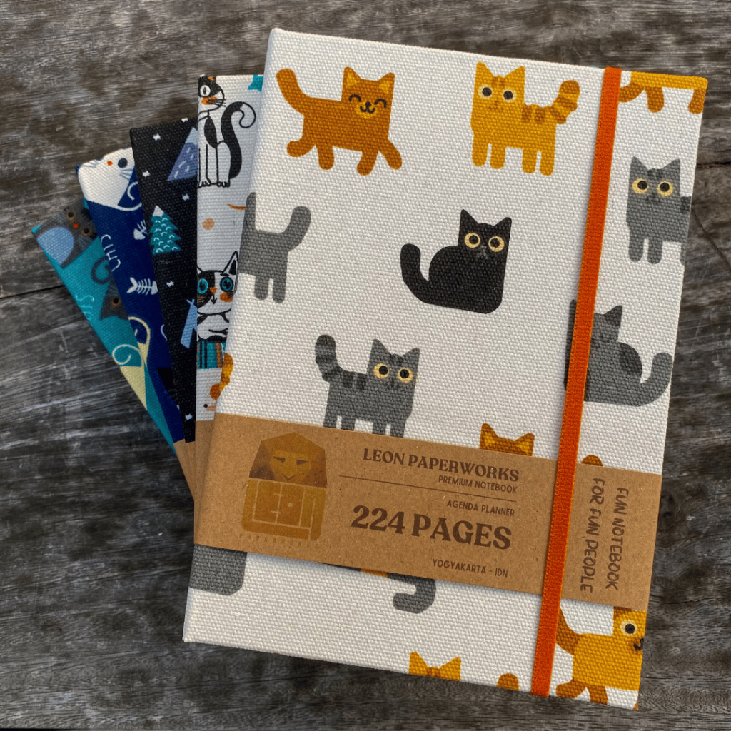 Jual Notebook Cover Pattern Cat Fabric Canvas Leon Paperworks Agenda ...