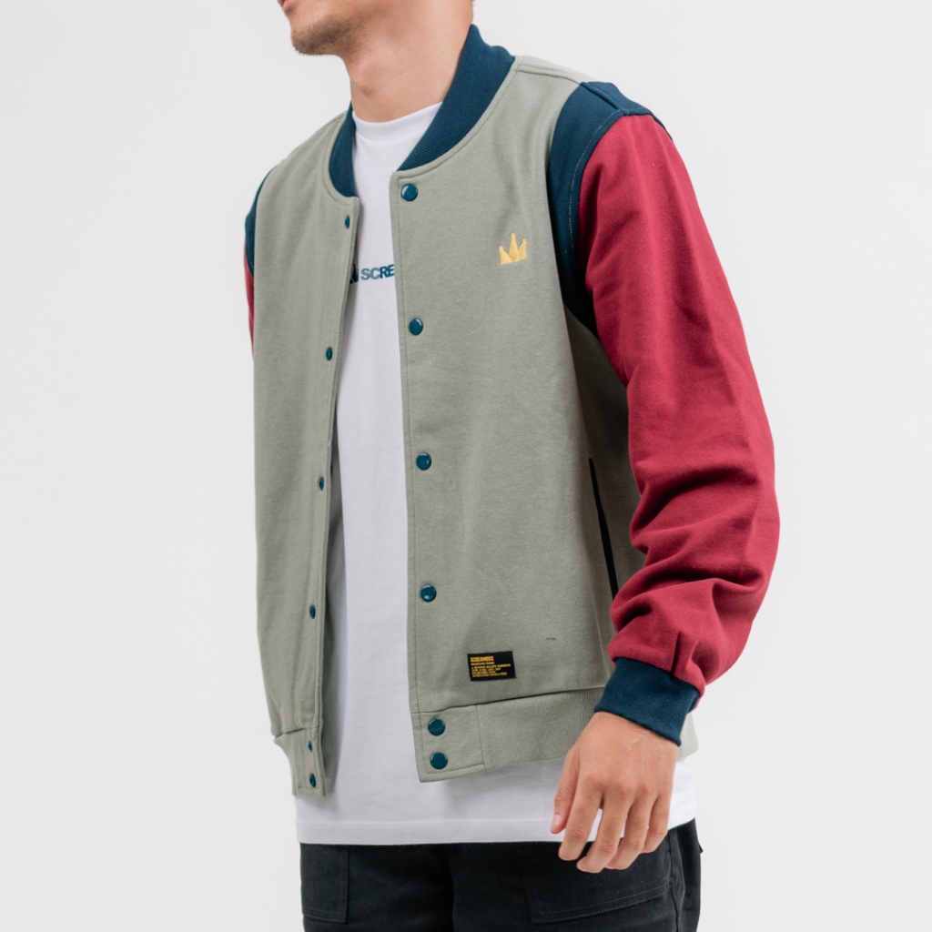 Jual Screamous Jacket Varsity FOOJIE OLIVE | Shopee Indonesia