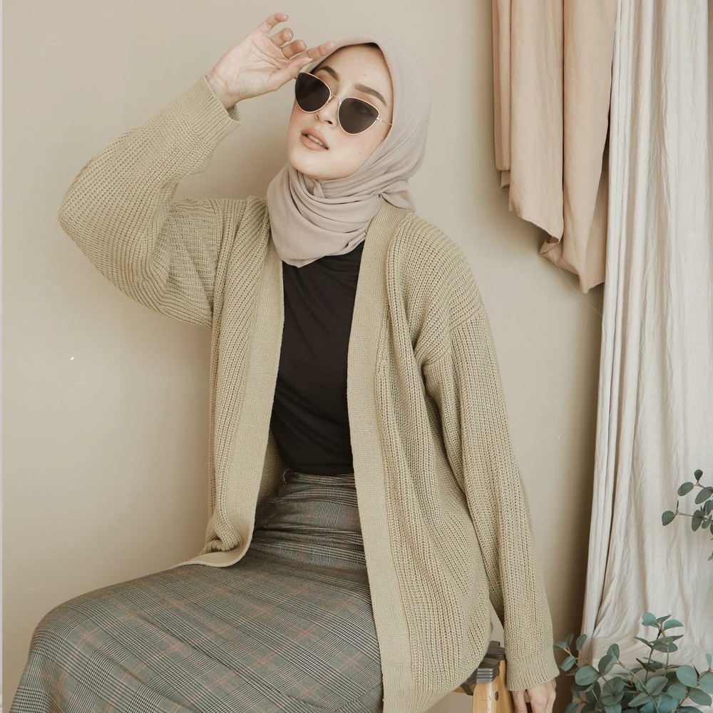 Jual Cardigan Wanita premium - Gardigan Rajut - Kardigan Bsk | Shopee ...