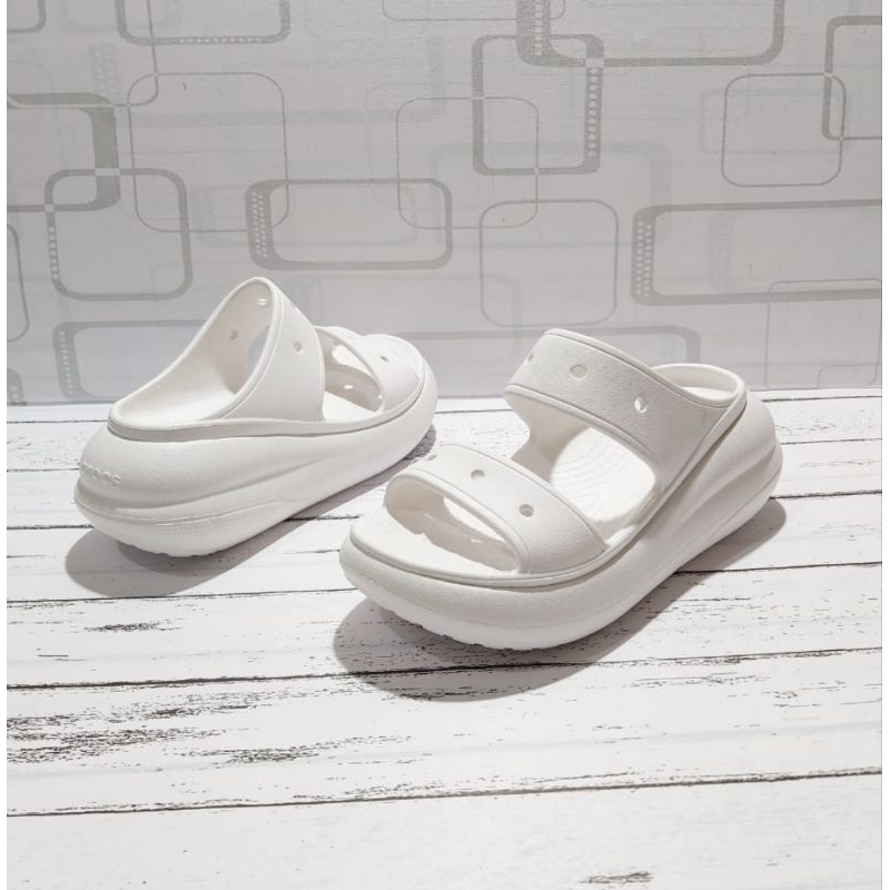Crocs classic crush sandal sandal wanita crocs crush