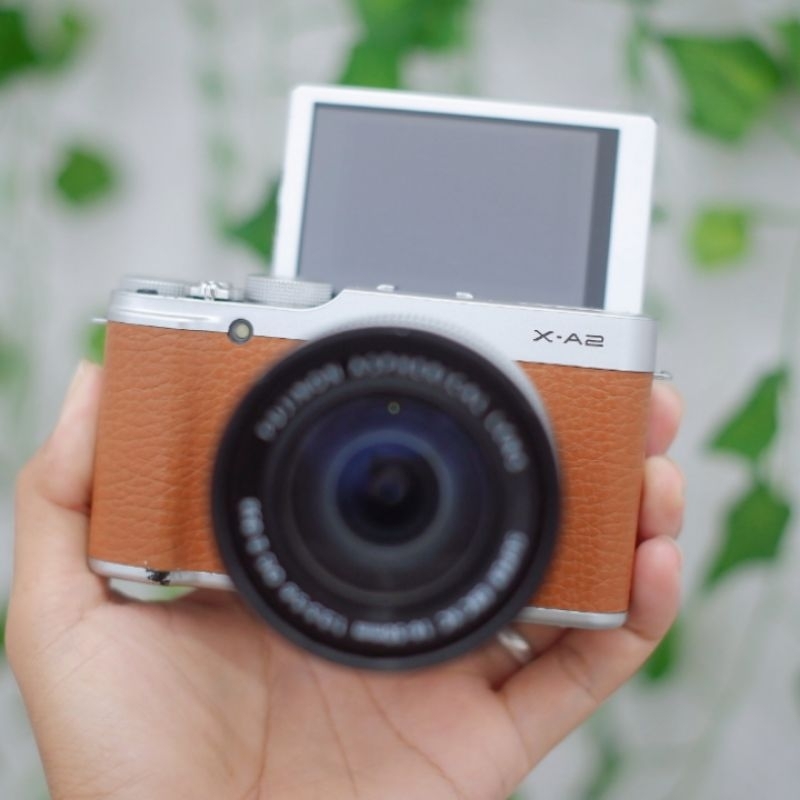 Jual Fujifilm xa2 brown wifi layar flip lensa kit mirrorless Shopee