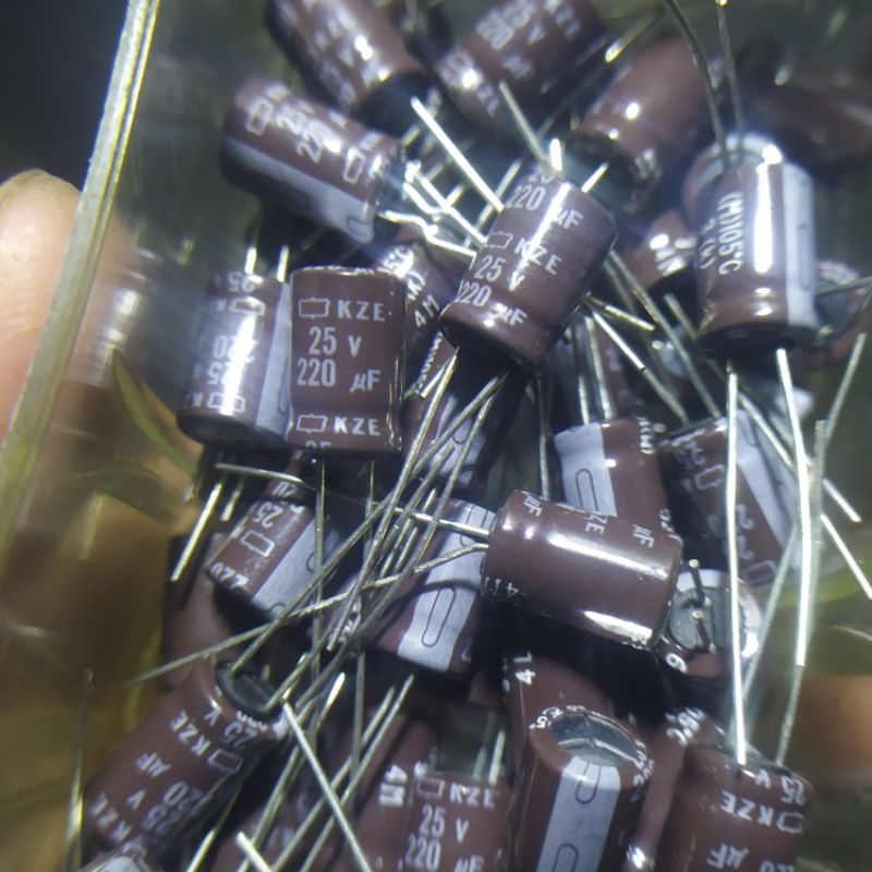 Jual Elko 220uf 25v Elco Kapasitor Capacitor Shopee Indonesia