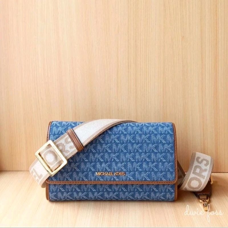 Tas Michael Kors Jetset Item Large Zip Around Wallet Crossbody Signature  Denim Multi Original