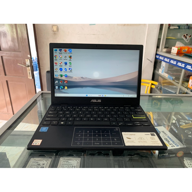 Jual Laptop Asus Vivobook E210ma Intel N4020 Ram 4gb Ssd 256gb Unit Dan Cas Shopee Indonesia