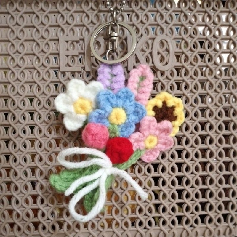 Jual Flower crochet bouquet/gantungan kunci/crochet keychain/bunga ...