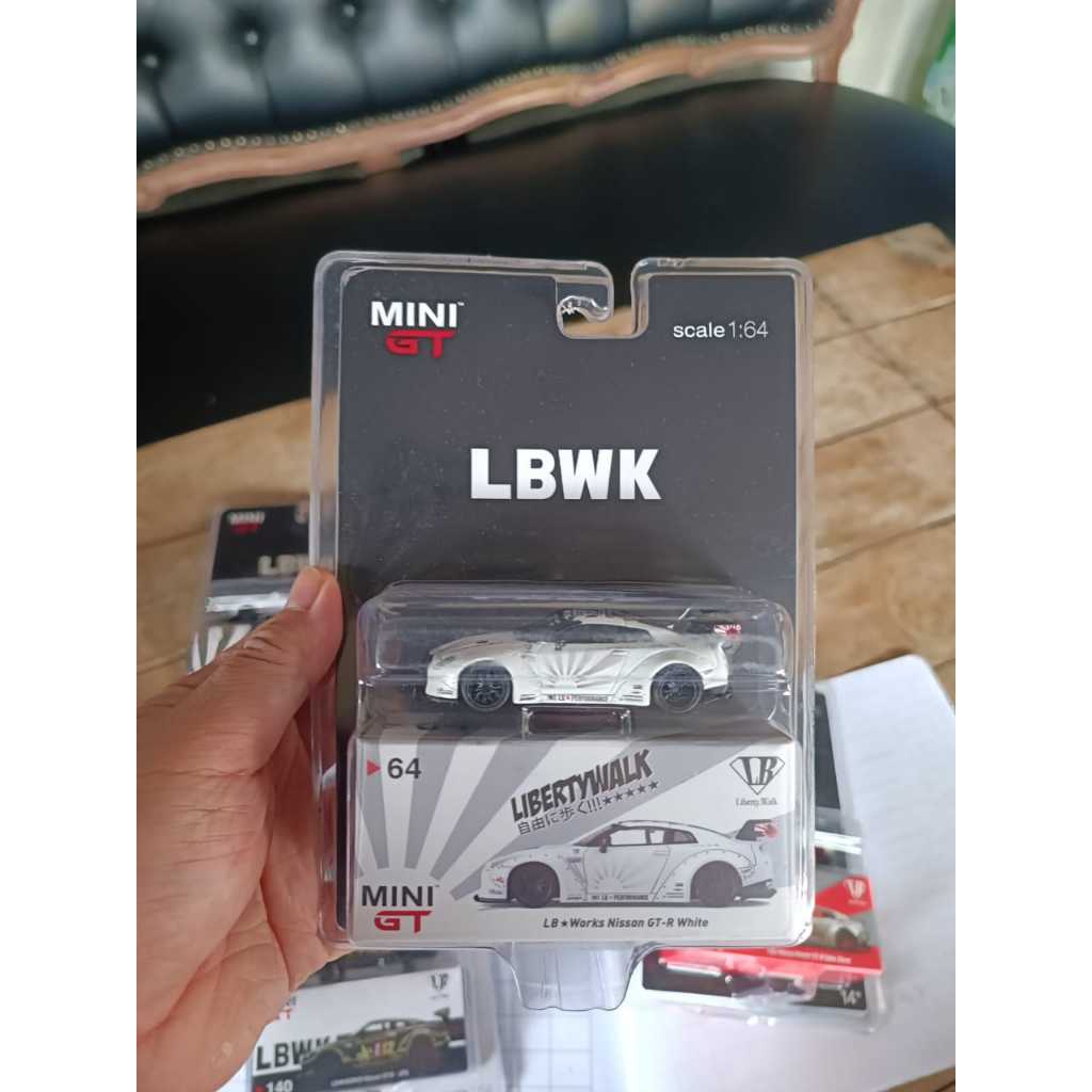 MINIGT LB☆WorksNissan GT-R CondyPink1:64（Jual Mini Gt Lb
