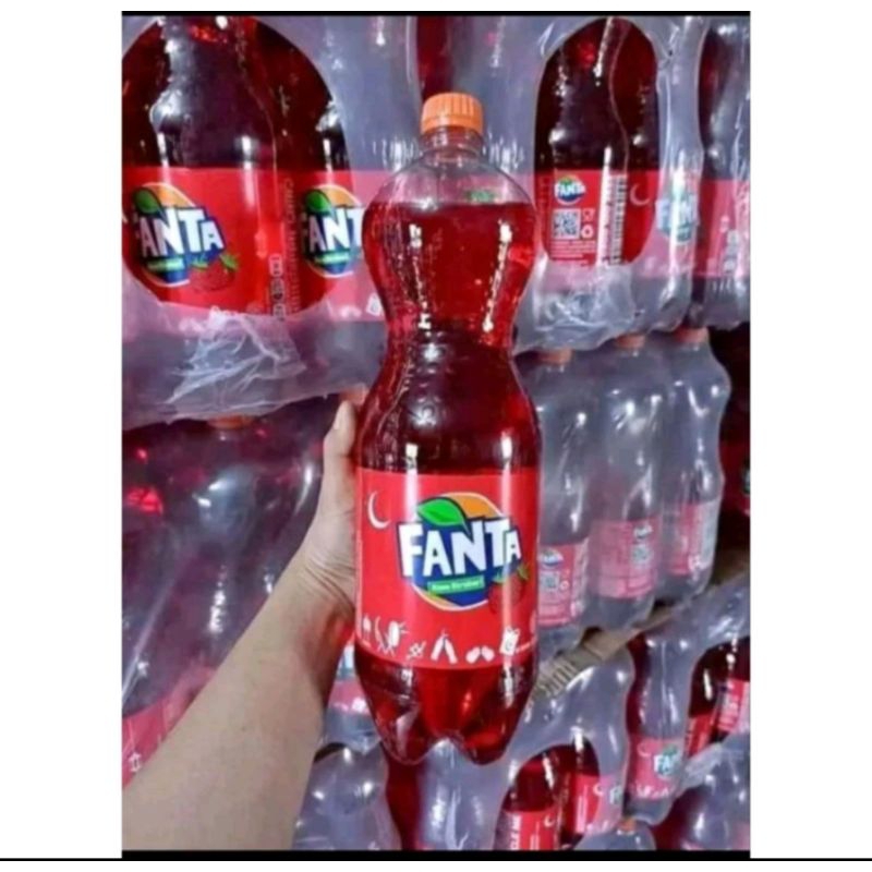 Jual Fanta Strawberry Soft Drink 1500ml / 1,5 Liter - 1 Krat isi 12 ...