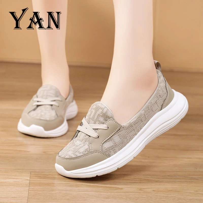 YAN Sepatu Wanita Slip On Nyaman Beige Black Pink