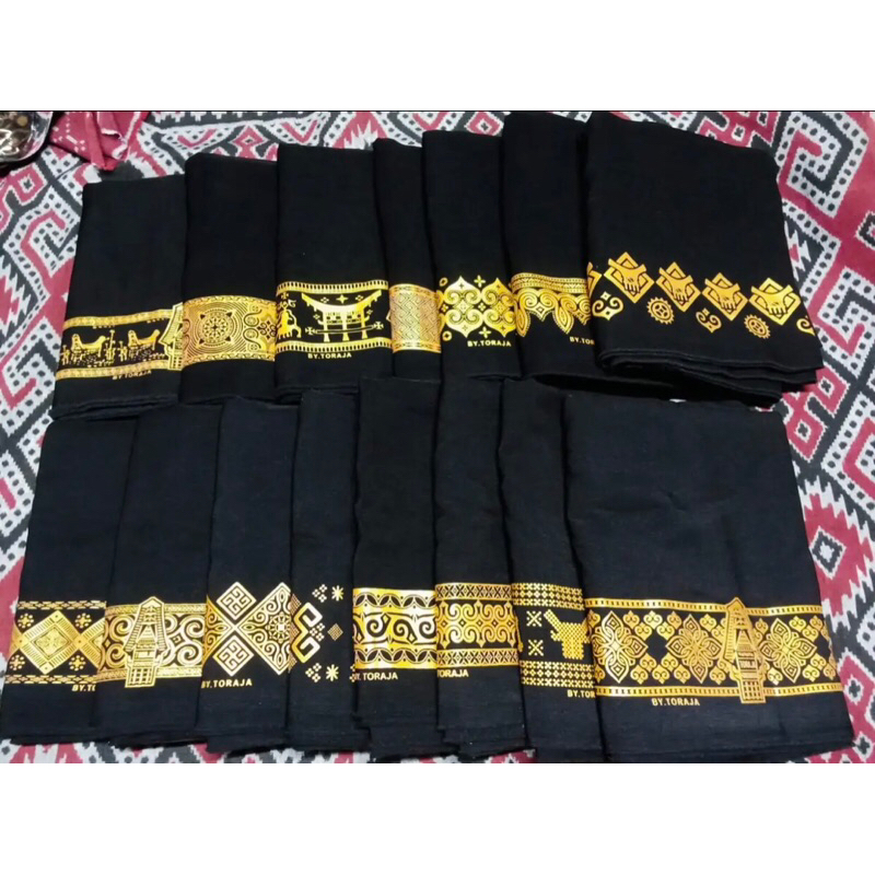 Jual Sarung Hitam Toraja Motif Gold Shopee Indonesia