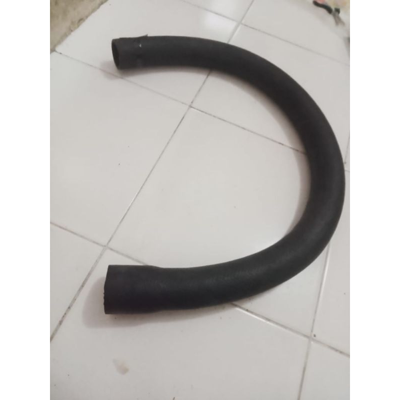Jual Selang Radiator Busur Colt Diesel FE 111 ( Diameter Lubang 5,2 cm ...