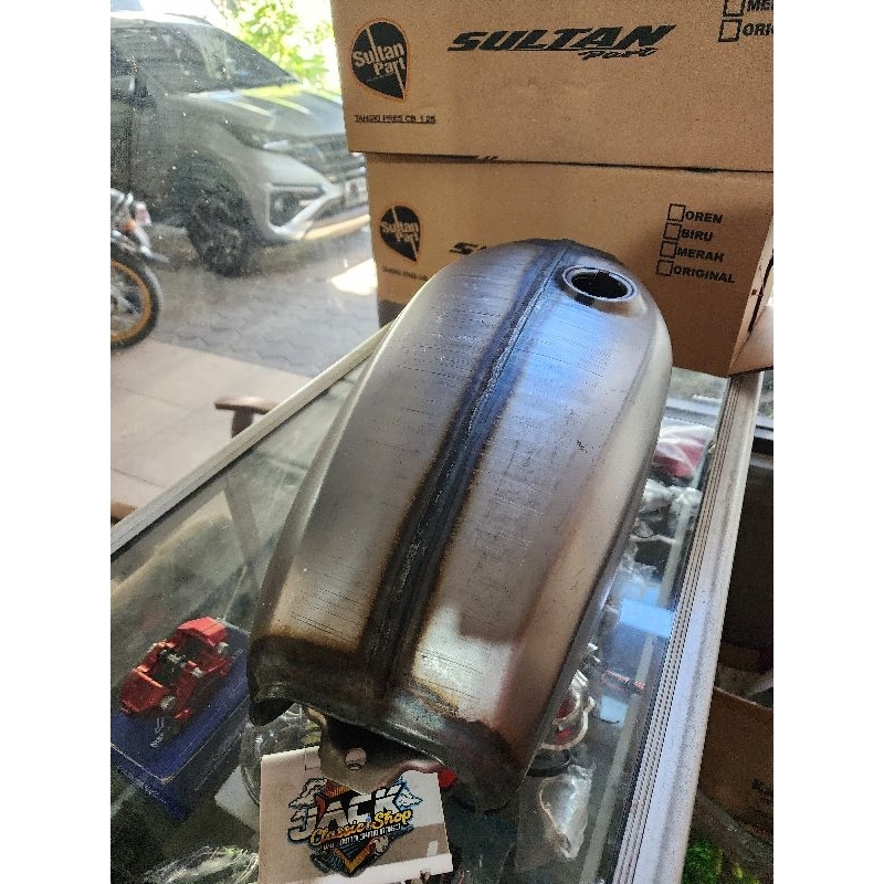 Jual Tangki sultan part tangki cb125 | Shopee Indonesia