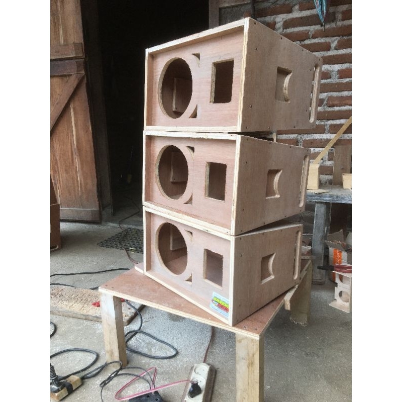 Jual Box Line Array 6 inch singel twitter box middle 6 inch | Shopee ...