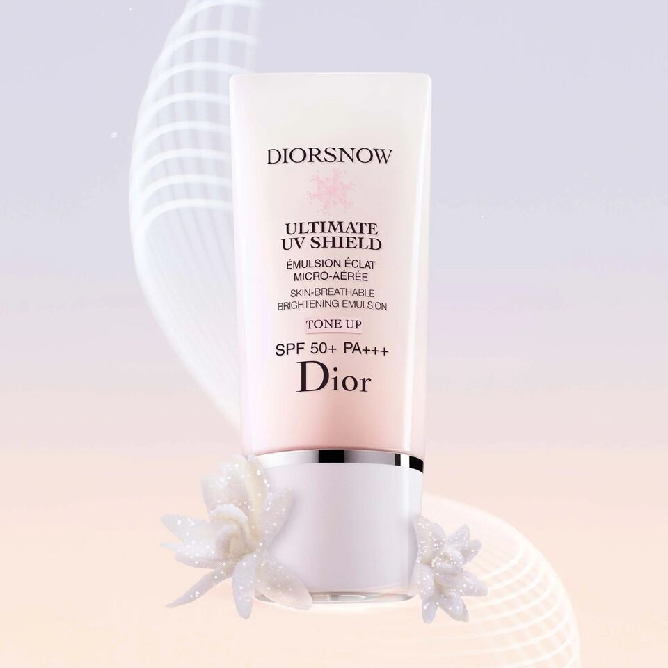 Jual Dior Sunscreen Dior Diorsnow Ultimate UV Shield Skin Breathable Brightening Emulsion Tone Up Spf50 Shopee Indonesia