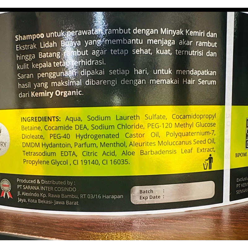 Ilustrasi rambut sehat berkat kandungan minyak kemiri dan lidah buaya pada KEMIRY Shampoo