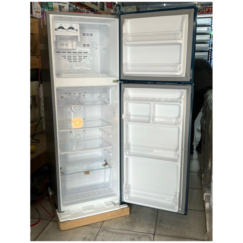 Jual Kulkas 2 pintu Polytron PRB-237 Lemari Es bebas bunga es | Shopee ...